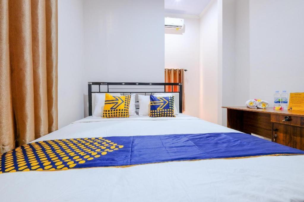 Spot On 1784 Tnc Residence Syariah Mataram Buitenkant foto