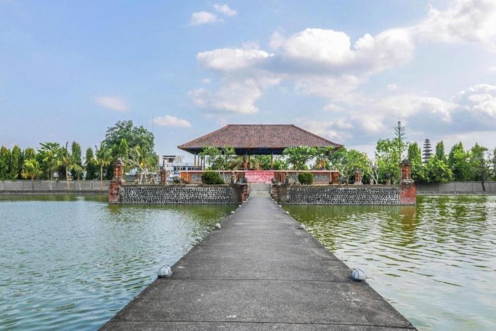 Spot On 1784 Tnc Residence Syariah Mataram Buitenkant foto