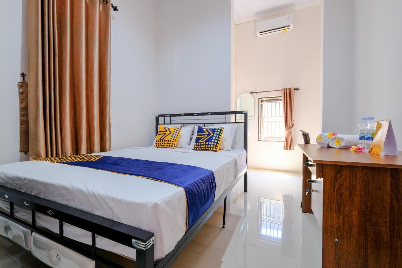Spot On 1784 Tnc Residence Syariah Mataram Buitenkant foto